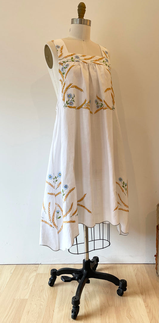 *Wheat Fields + Wildflowers* ~ Vintage Hand Embroidered Tablecloth Dress ~ Size XL