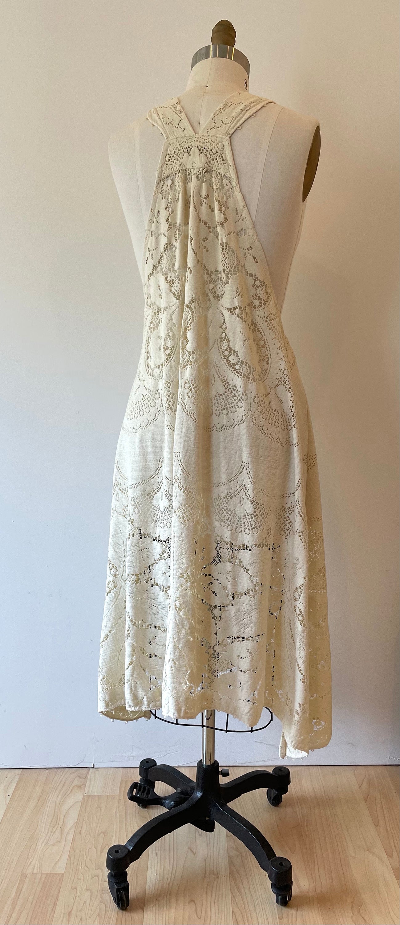 *Leafy Splendor* ~ Vintage Lace Tablecloth Dress ~ Size M/L