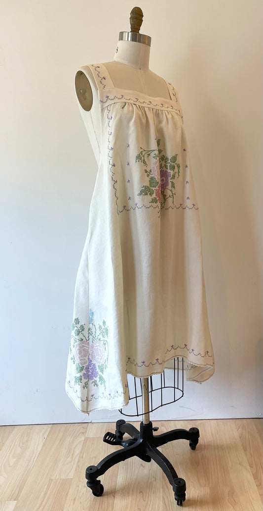 *Soul of Spring* ~ Vintage Pastel Floral Hand Embroidered Linen Tablecloth Dress ~ Size 3X