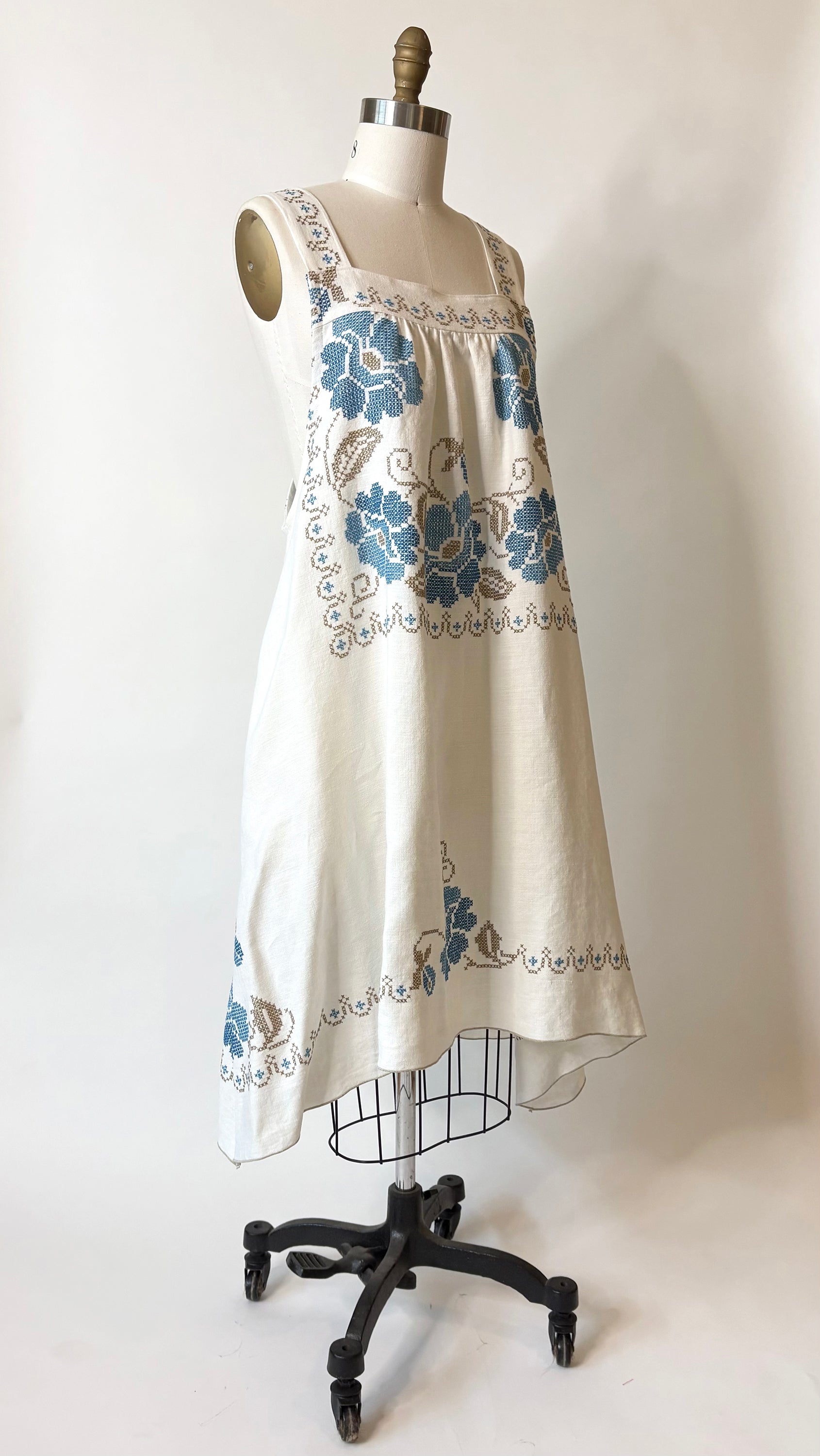 Forget Me Not* ~ Hand Embroidered Vintage Linen Tablecloth Dress ~ Si –  Folkstead