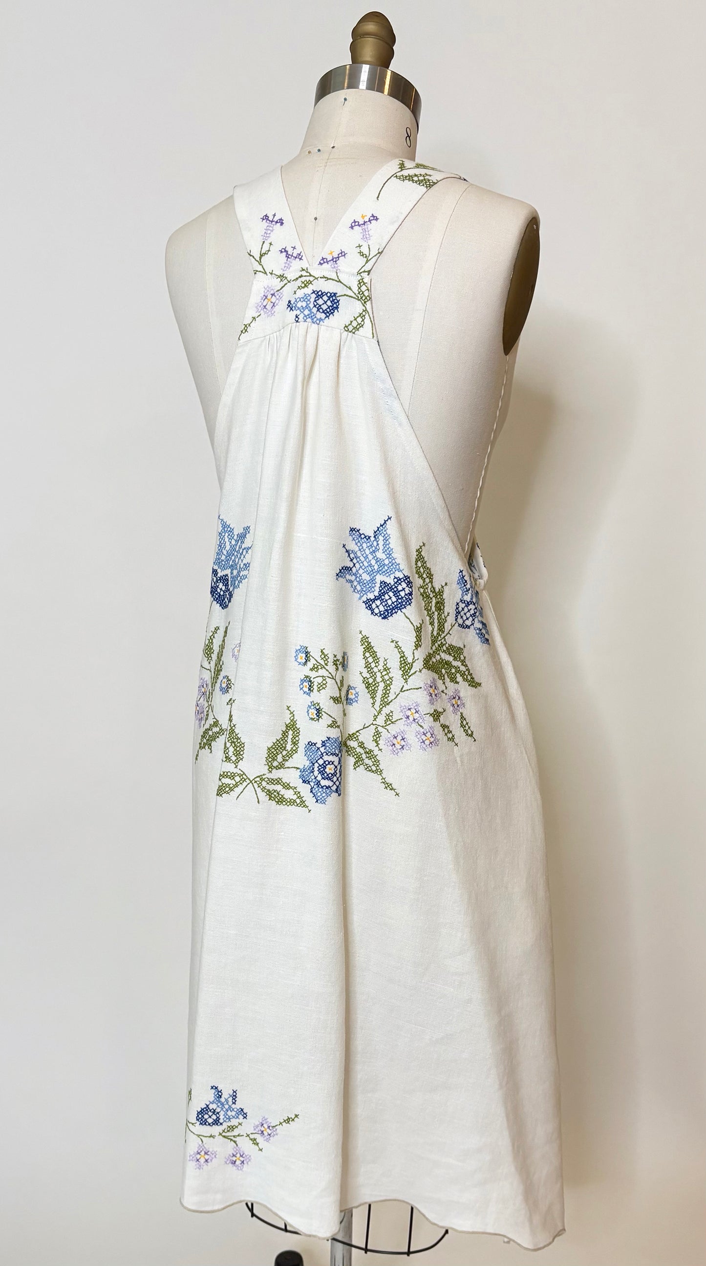 *Moonlight Meadow* ~ Vintage Hand Embroidered Tablecloth Dress ~ L