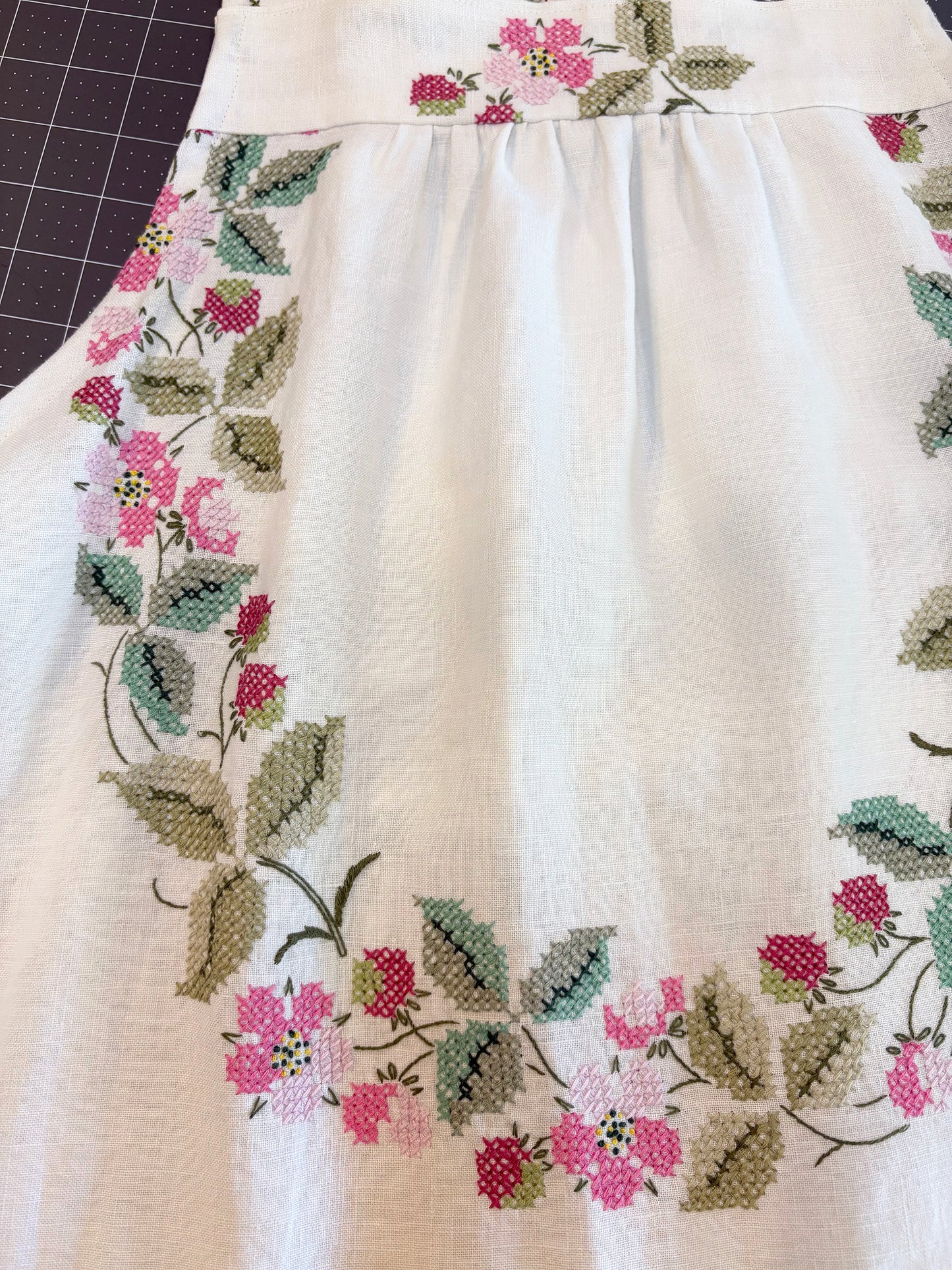 *Strawberry Fields Forever* ~ Vintage Hand Embroidered Tablecloth Dress ~ M