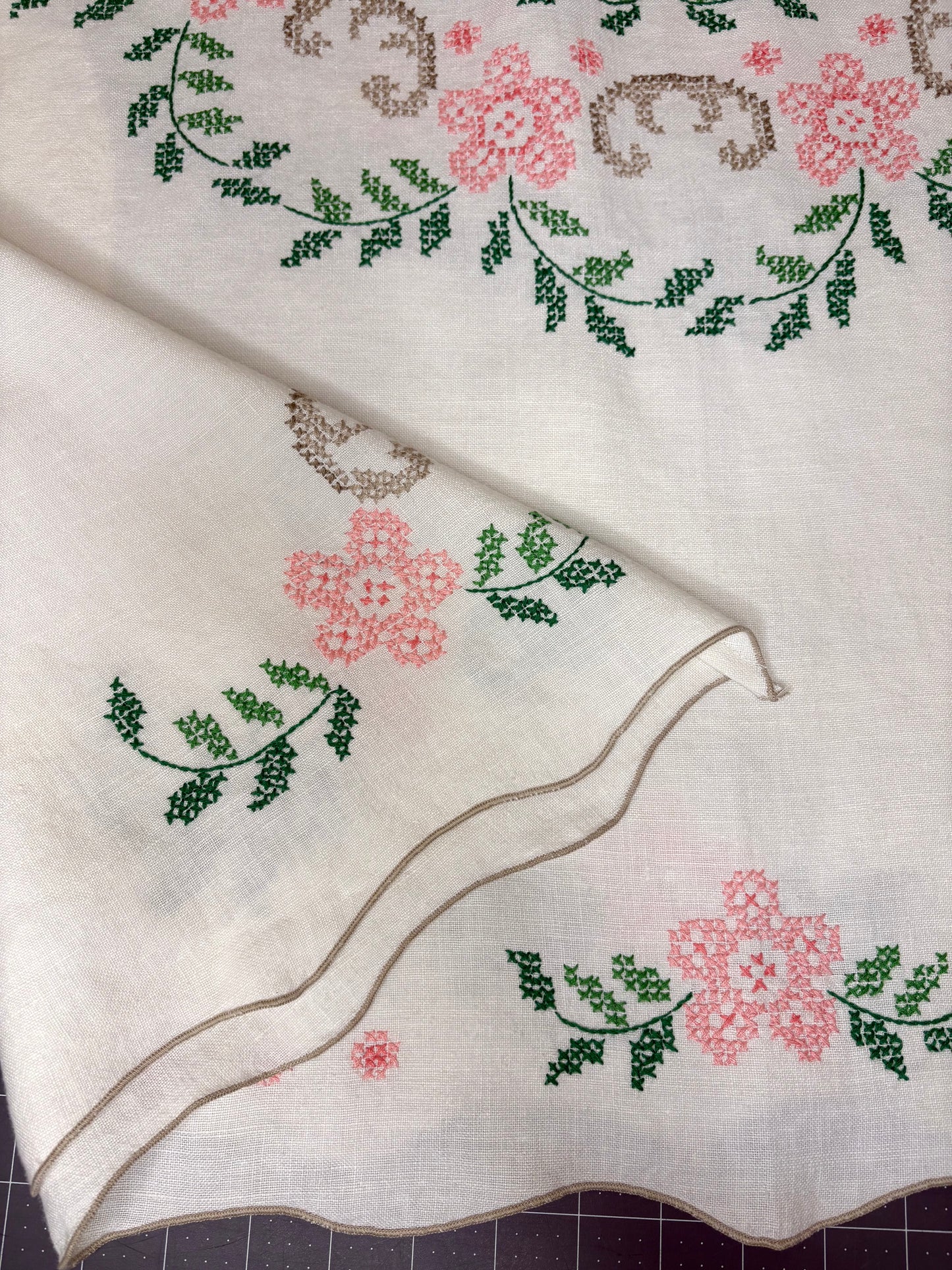 *Over the Garden Gate* ~ Vintage Hand Embroidered Tablecloth Dress ~ S