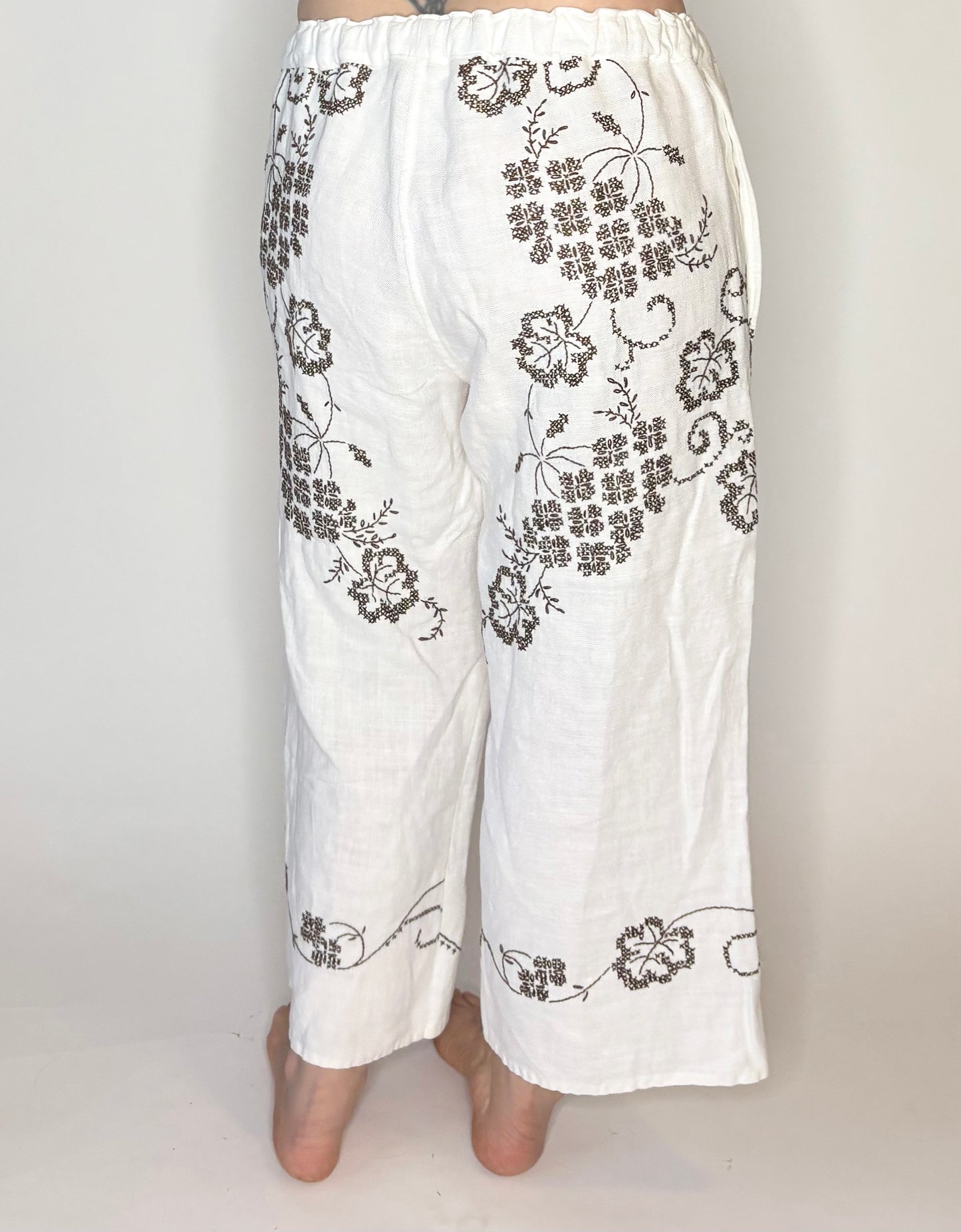 *SAMPLE* ~ Vintage Hand Embroidered Linen Tablecloth Pants ~ Size S/M