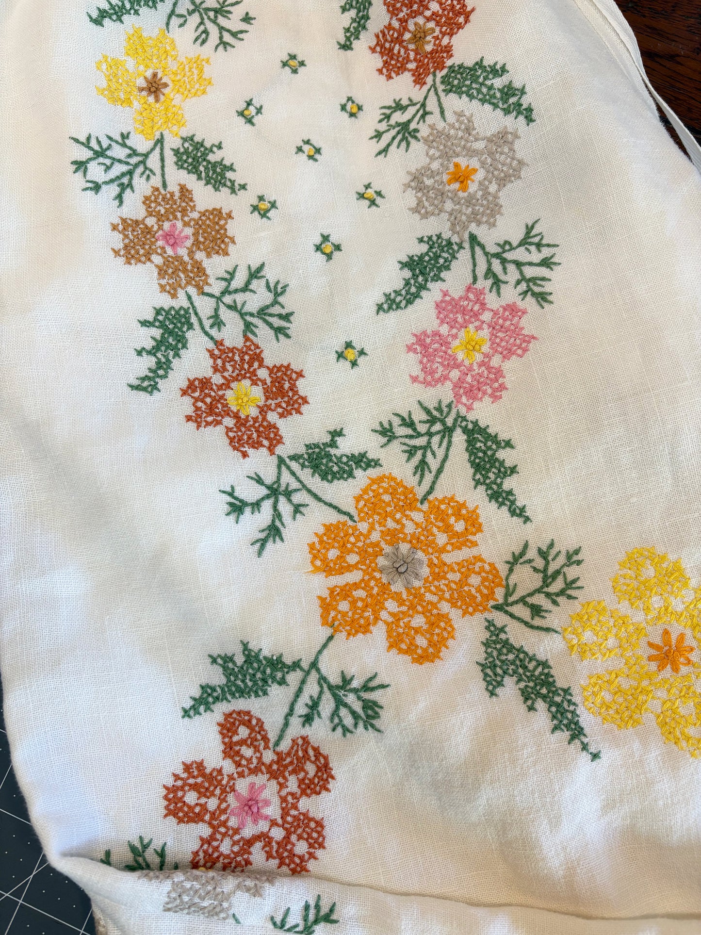 *Fall Floral* Vintage Hand Embroidered Vintage Linen Tablecloth Pants - XL