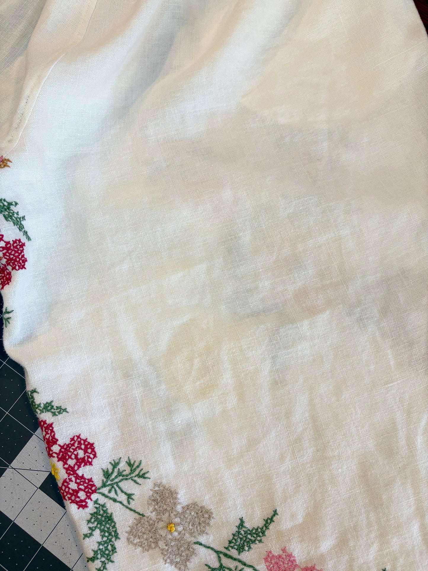 *Fall Floral* Vintage Hand Embroidered Vintage Linen Tablecloth Pants - XL