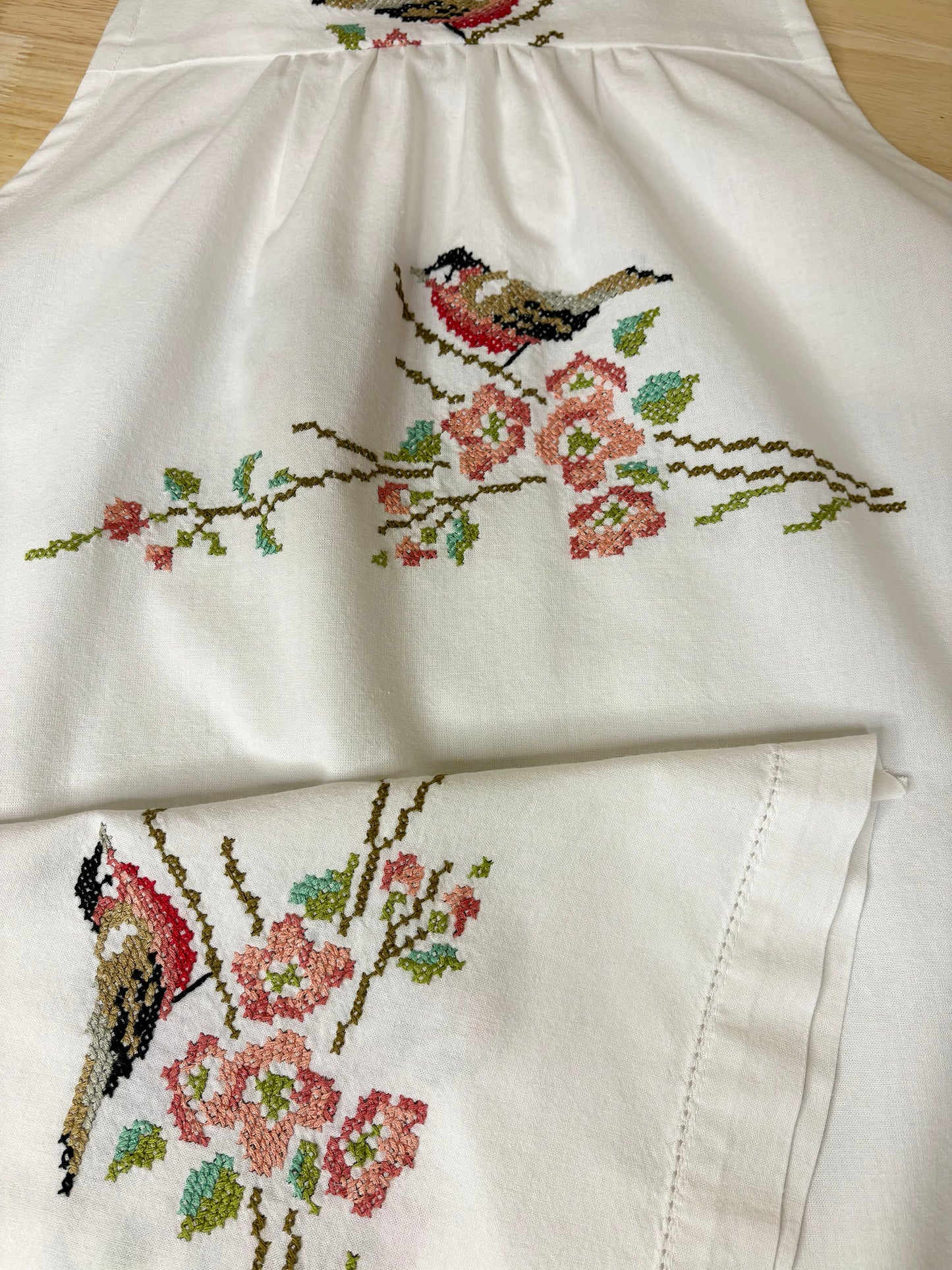 *Birds of a Feather* ~ Vintage Hand Embroidered Tablecloth Dress ~ L