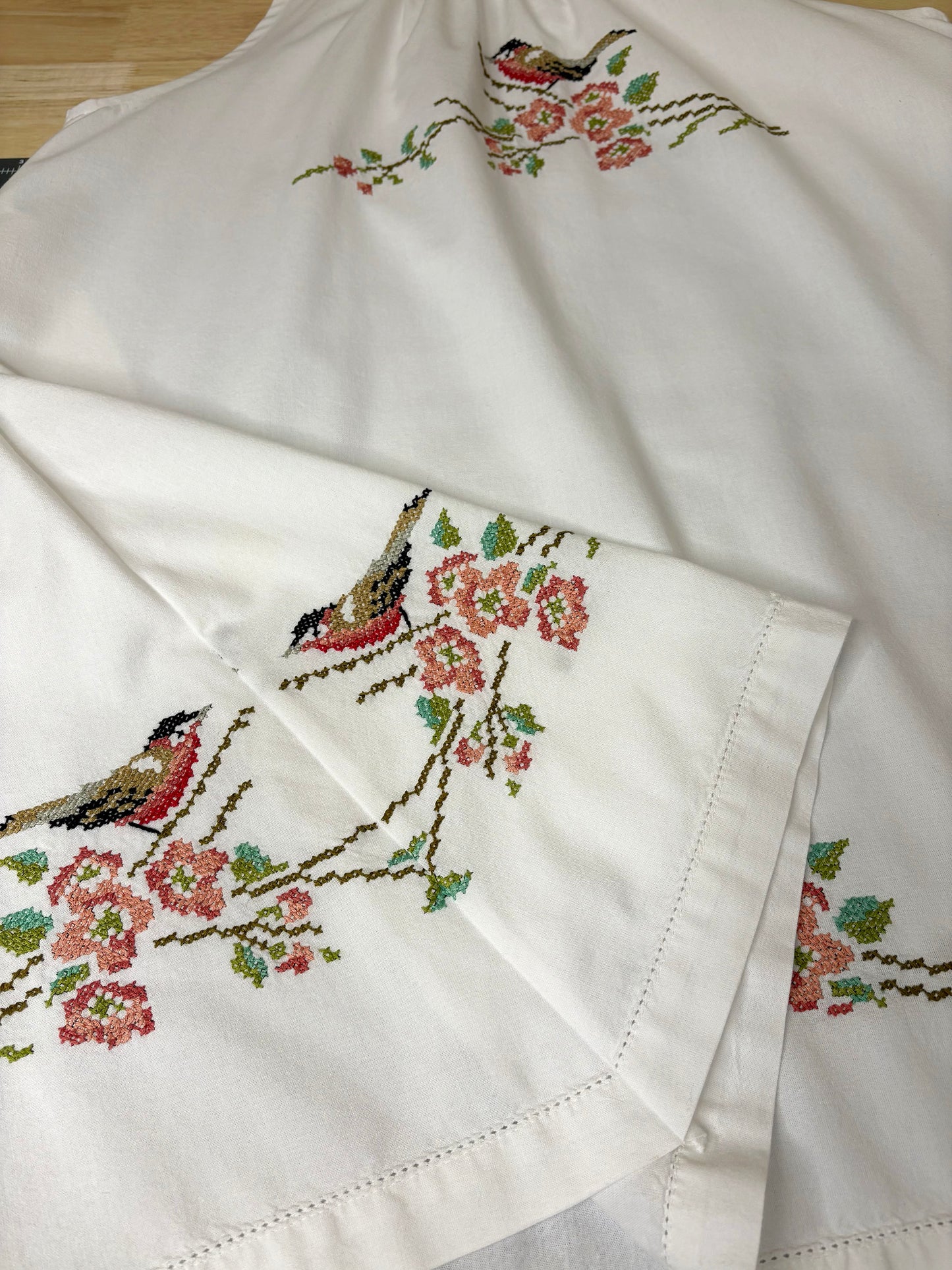 *Birds of a Feather* ~ Vintage Hand Embroidered Tablecloth Dress ~ L