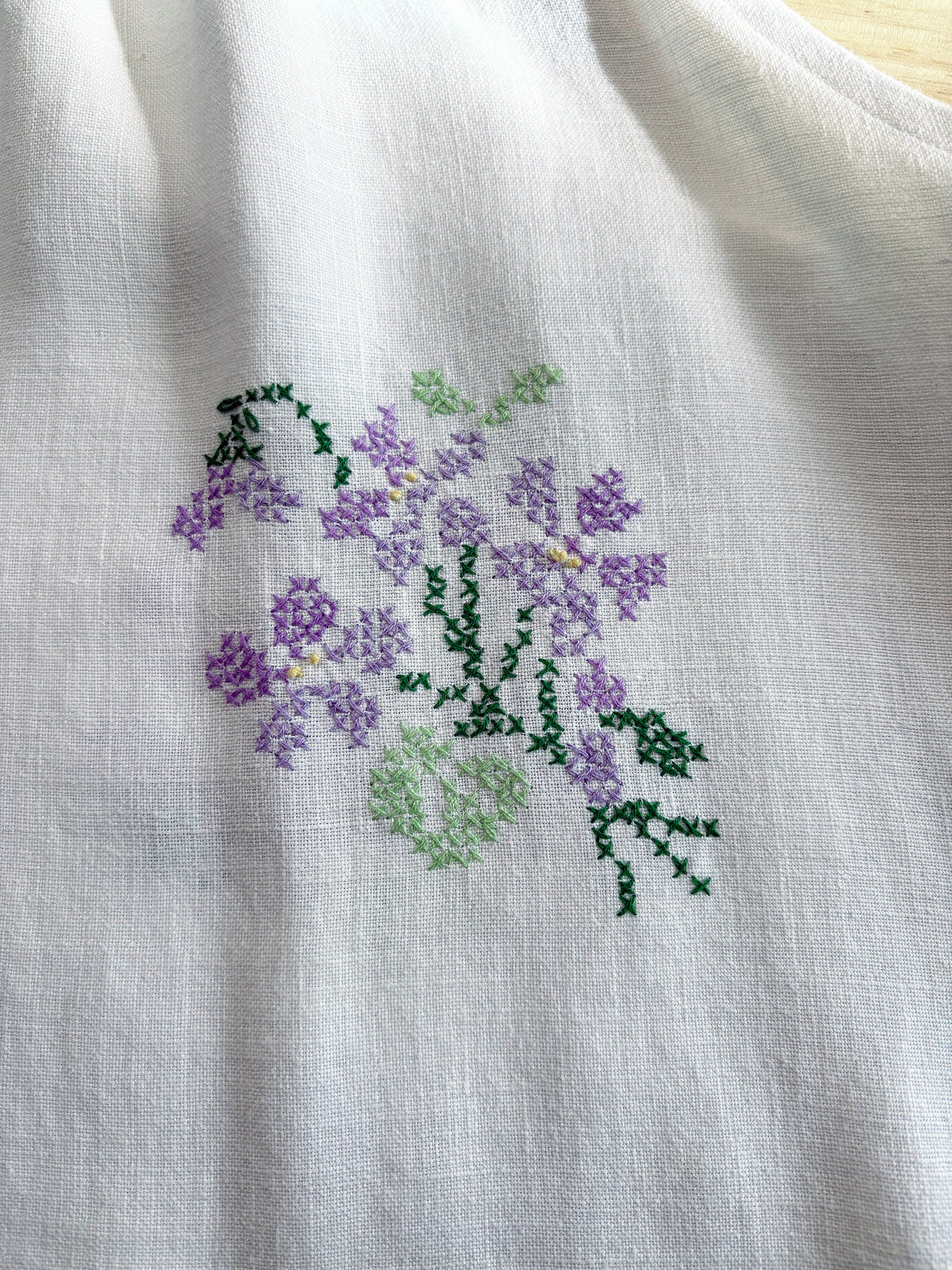 *Cottage Garden* ~ Vintage Hand Embroidered Linen Tablecloth Dress ~ 2XL