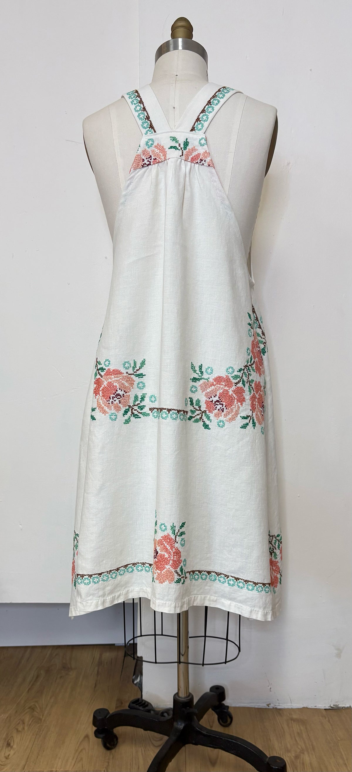 *Wild Roses* ~ Vintage Hand Embroidered Linen Tablecloth Dress ~ S