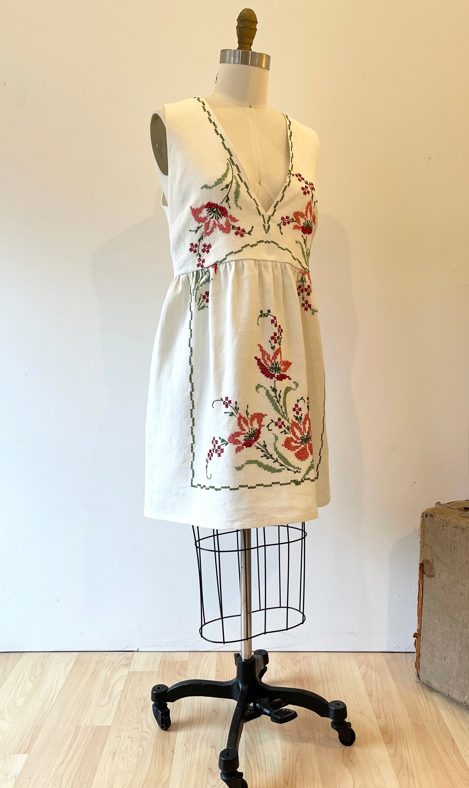 moulinette soeurs embroidered dress Upcycled Vintage Tablecloth Dress with Red & Pink Floral Emrboidery –  Folkstead