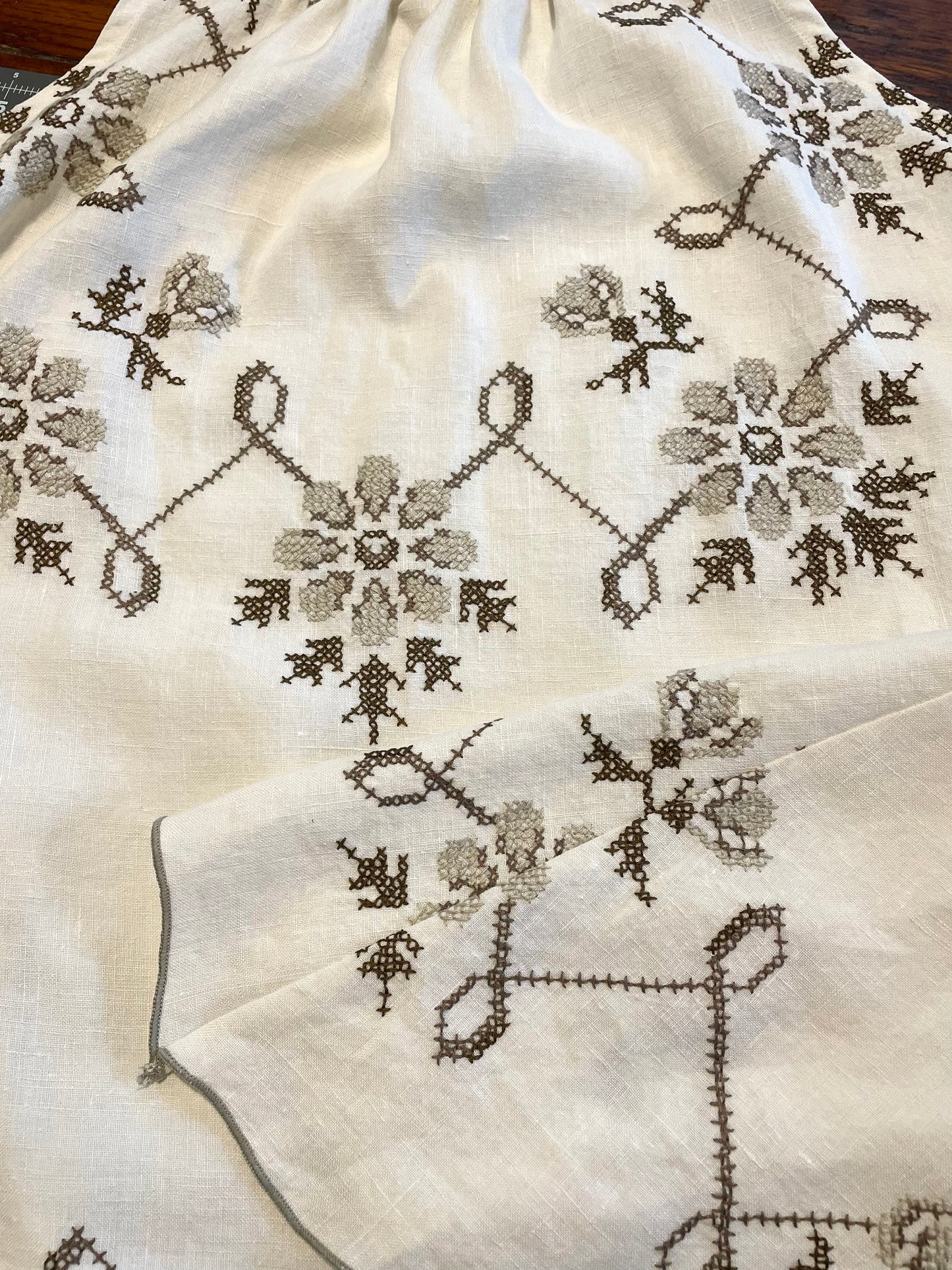 Vintage Tablecloth Dress ~ Embroidered Linen in Muted Earth Tones ~ Size 2X