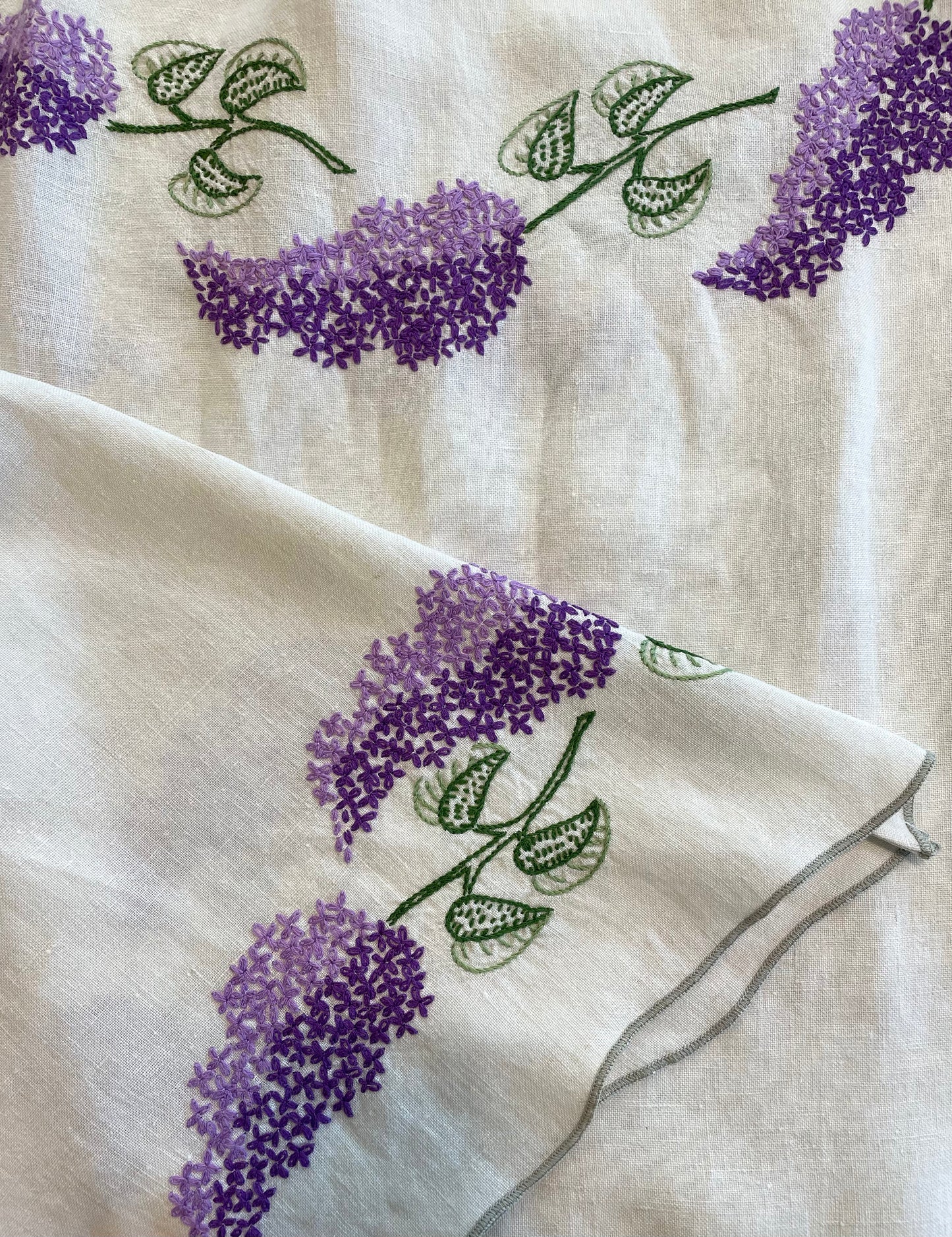 *Lilac Love Song* ~ Vintage Hand Embroidered Linen Tablecloth Dress ~ Size 2X