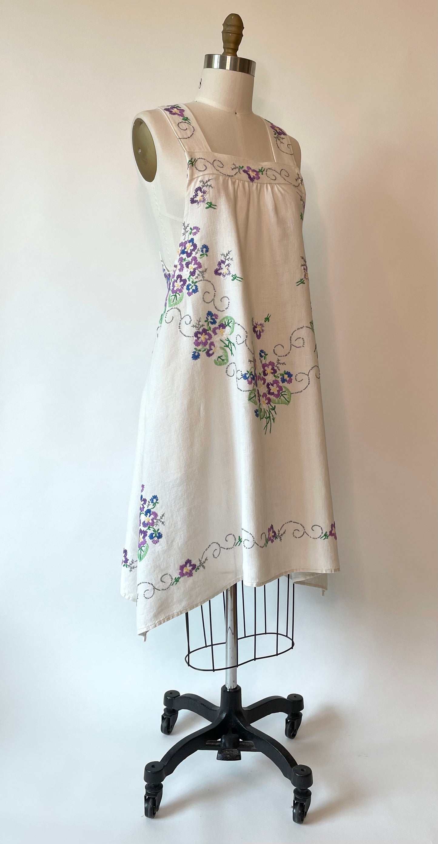 *Posy of Violets* ~ Vintage Hand Embroidered Linen Tablecloth Dress ~ Size XS