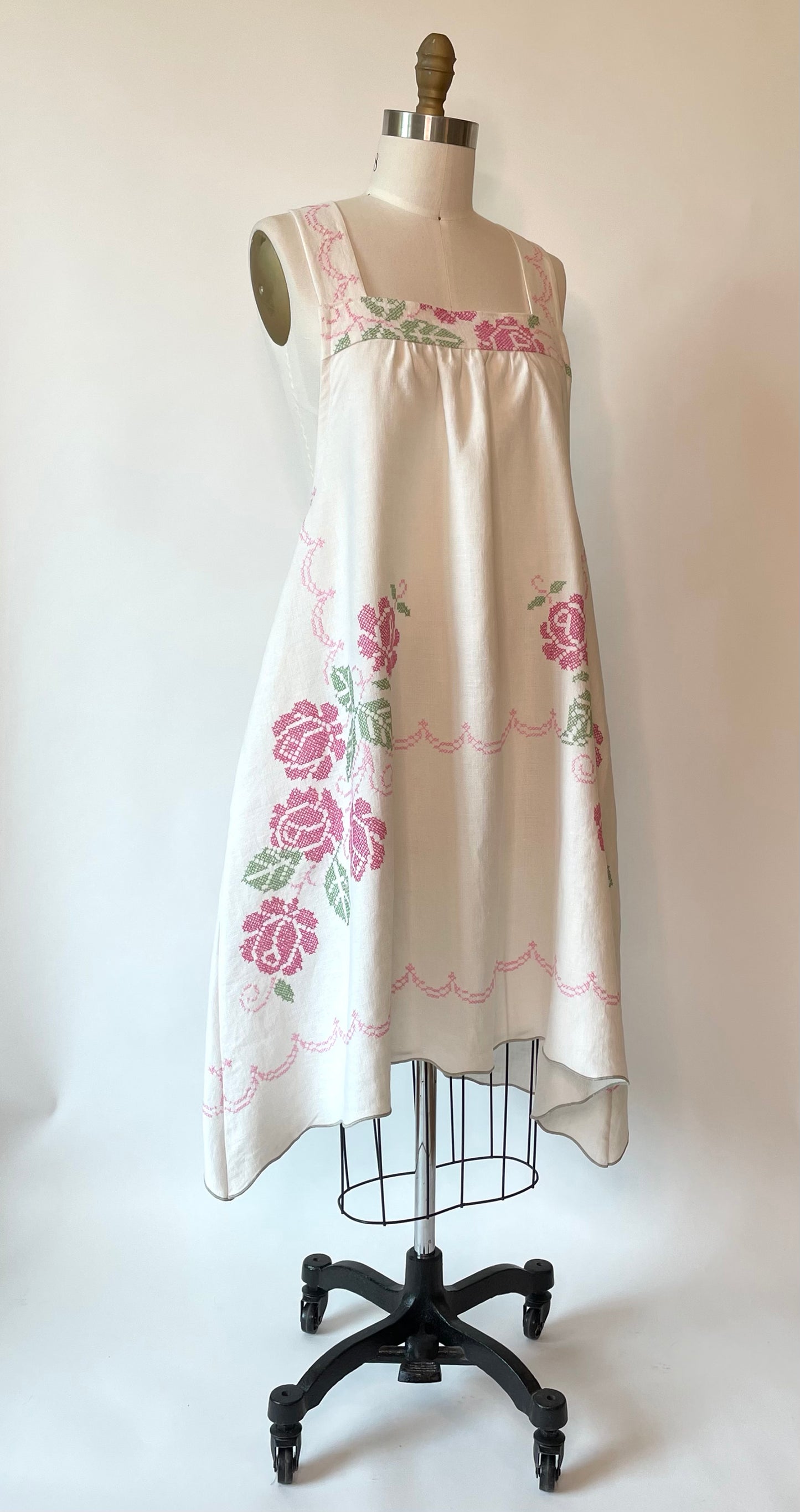 *Stroll Through the Rose Garden* ~ Vintage Hand Embroidered Linen Tablecloth Dress ~ Size XL