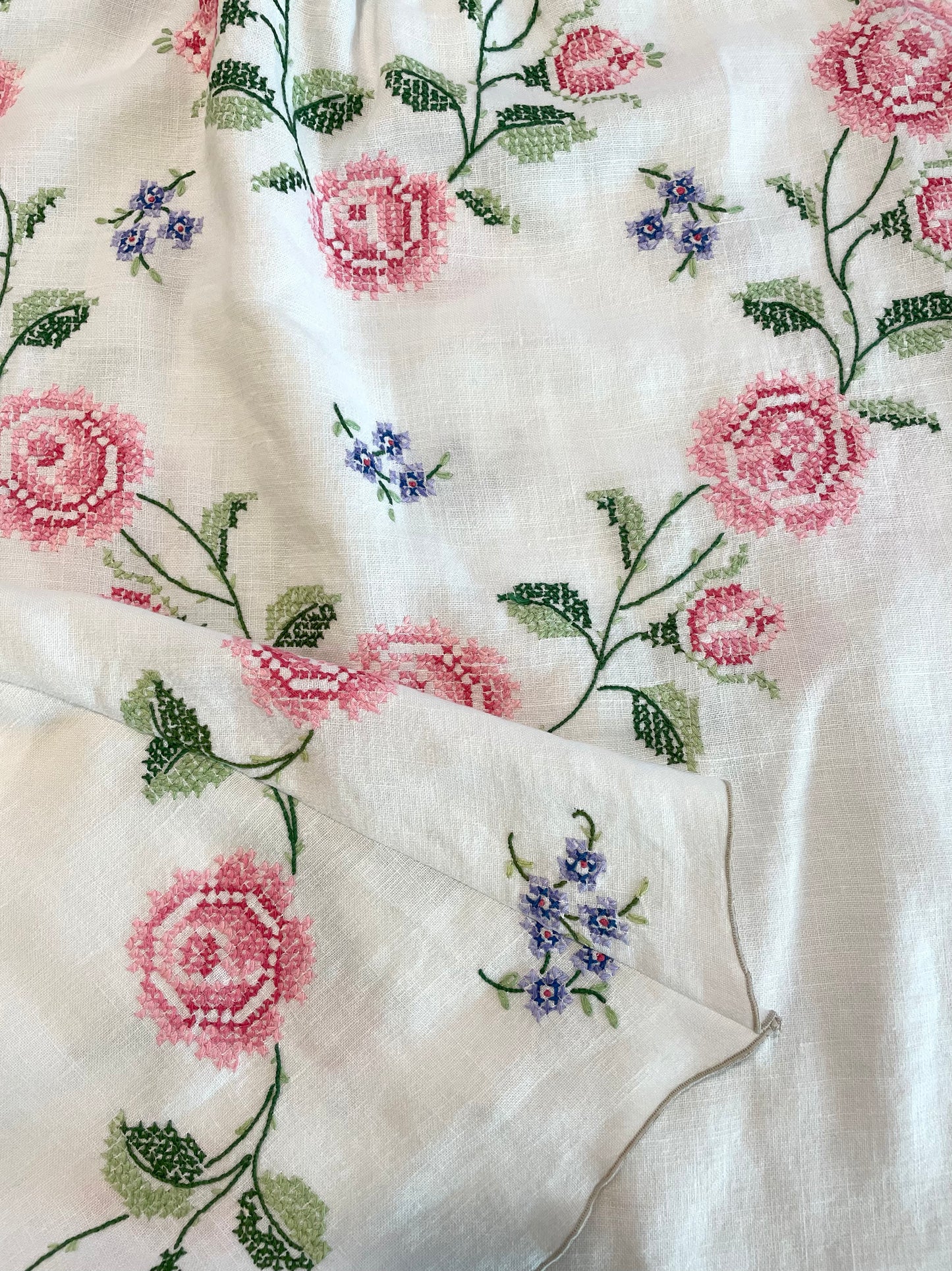 *Stop & Smell the Roses* ~ Hand Embroidered Vintage Linen Tablecloth Dress ~ Size XL