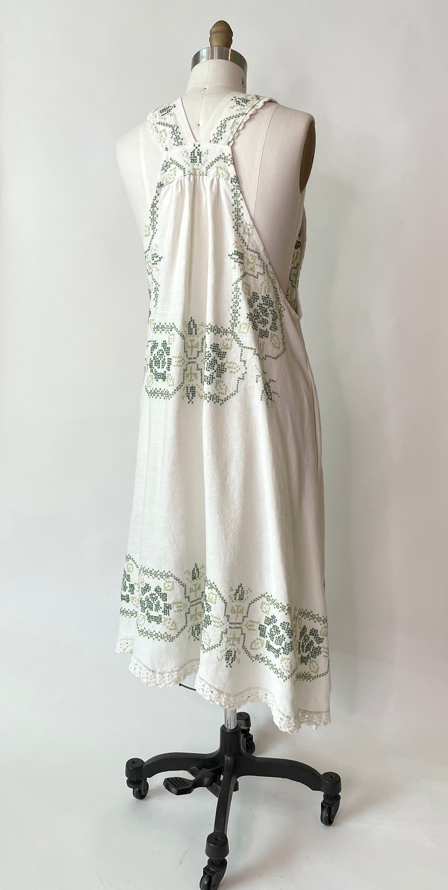 *Evergreen & Laurel* ~ Hand Embroidered Vintage Linen Tablecloth Dress ~ Size L