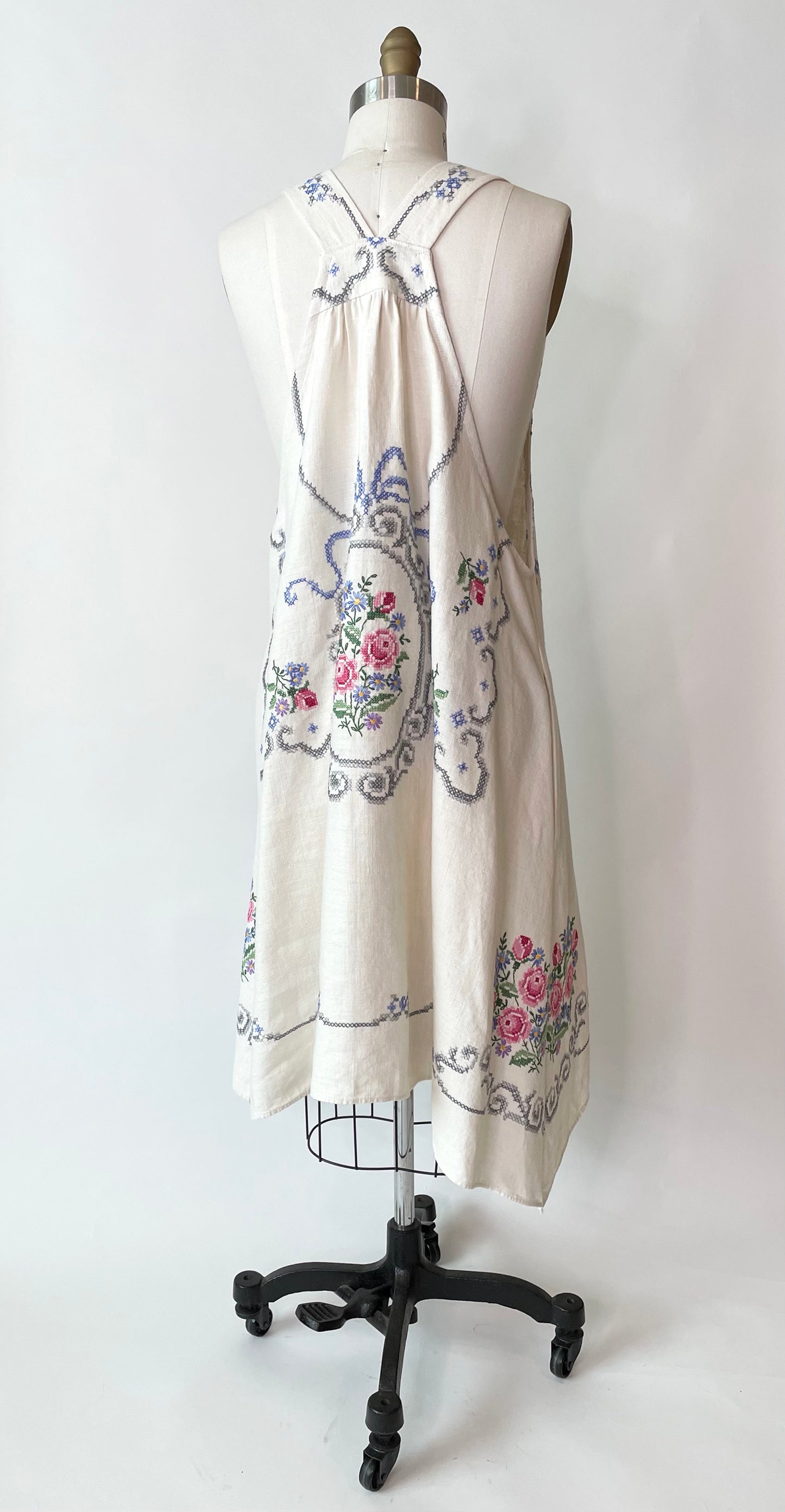 *Vintage Locket* ~ Hand Embroidered Linen Tablecloth Dress ~ Size L