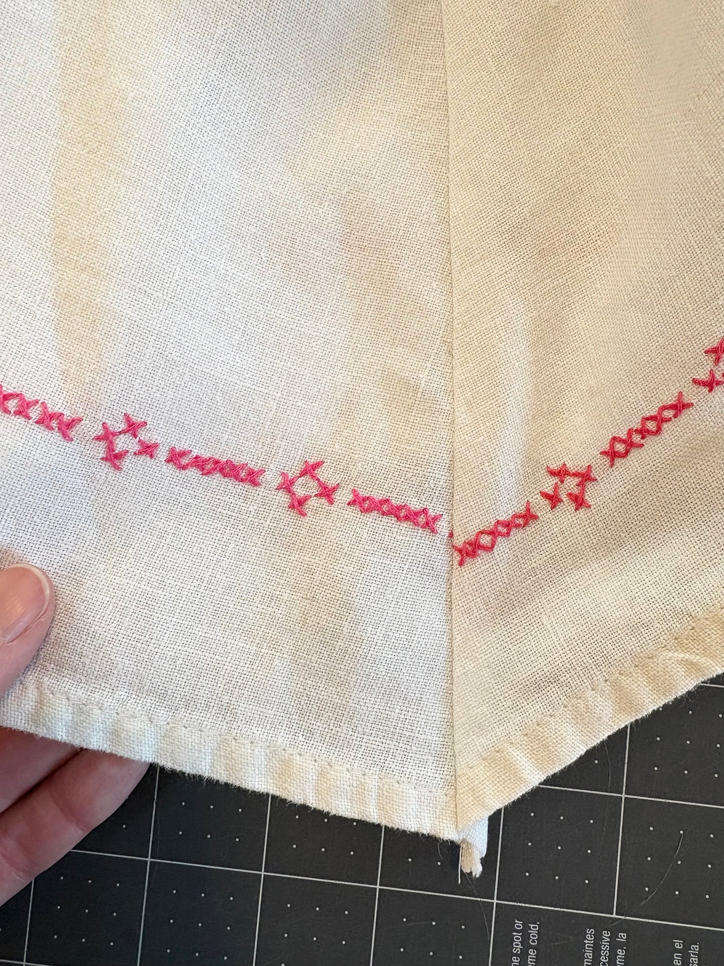 *Stroll Through the Rose Garden* ~ Vintage Hand Embroidered Linen Tablecloth Dress ~ Size 2X