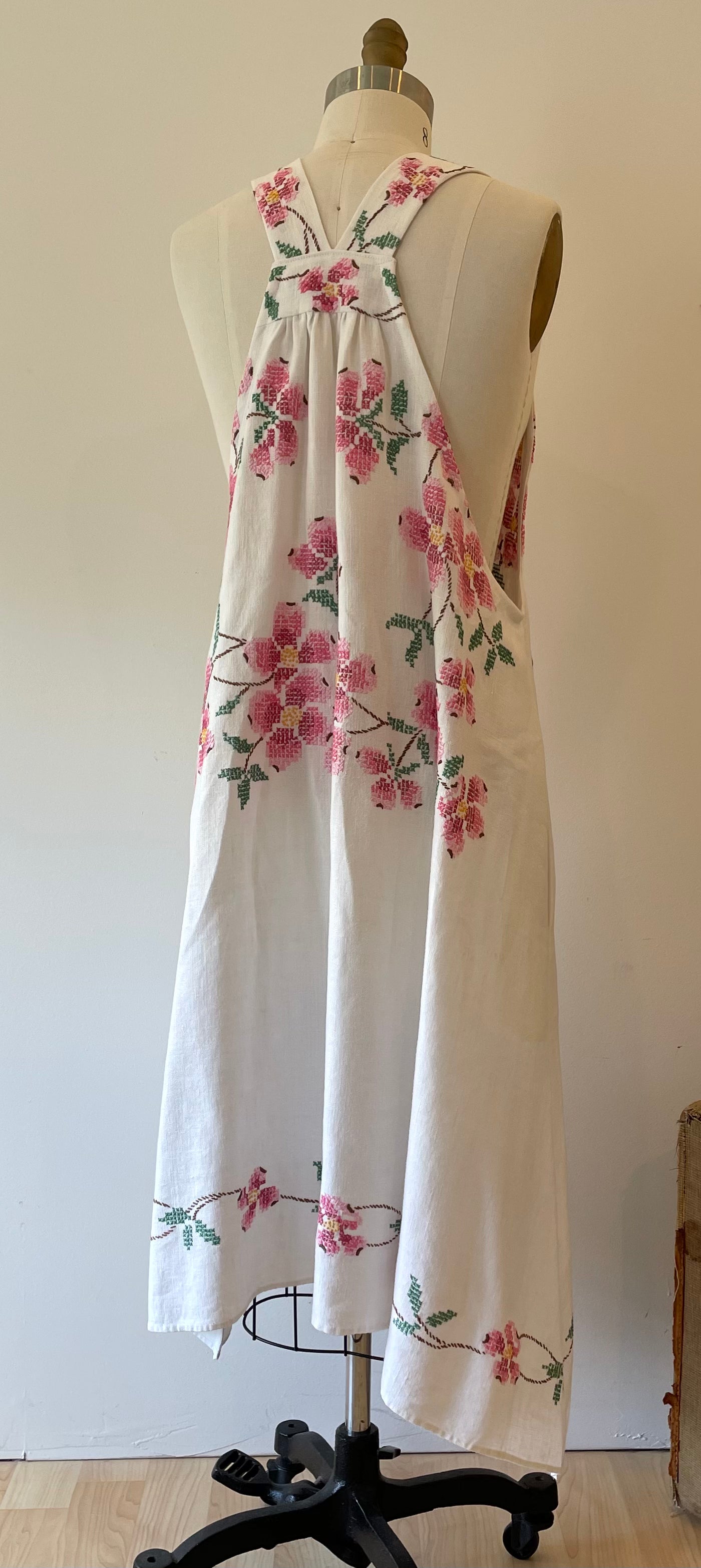 *Pink Dogwood Blossom* ~ Vintage Hand Embroidered Tablecloth Dress ~ Size XL