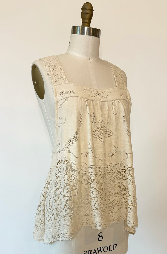 Soft Ivory ~ Vintage Lace Tablecloth Top ~ Size L